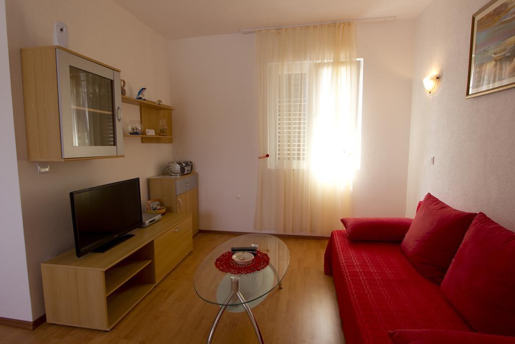 Apartments And Rooms Dis Vis Room photo